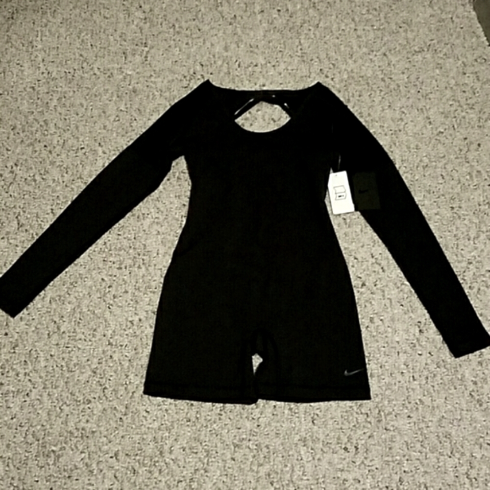 NWT Nike short leotard w/sheer inserts